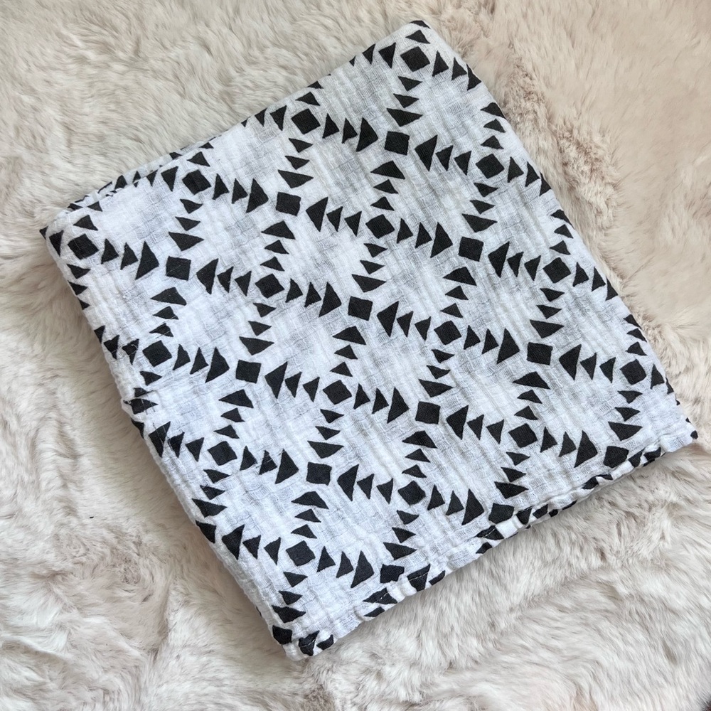 Aden + Anais Black and White Geometric Print 100% Cotton Gauze Baby Blanket